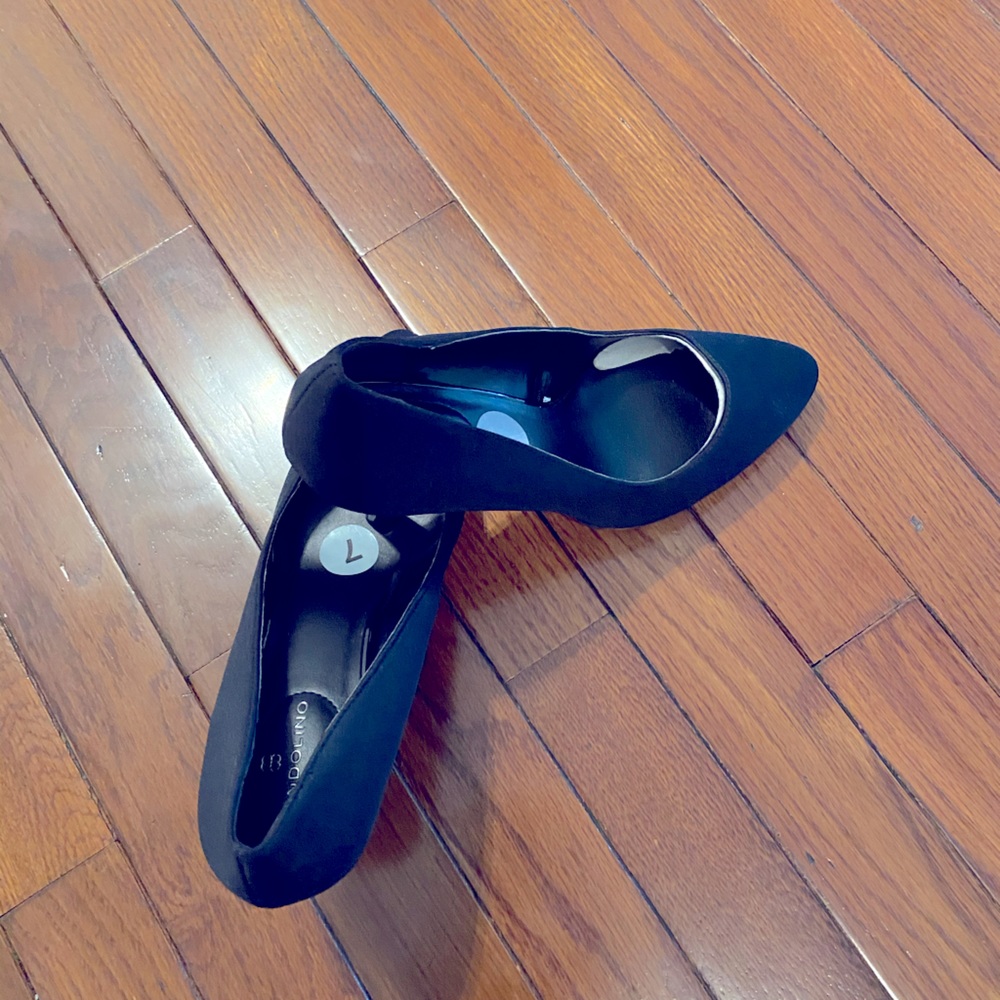 NWT BANDALINO HEELS